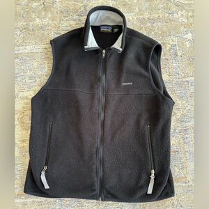 Patagonia Vintage Men’s Synchilla Black Vest